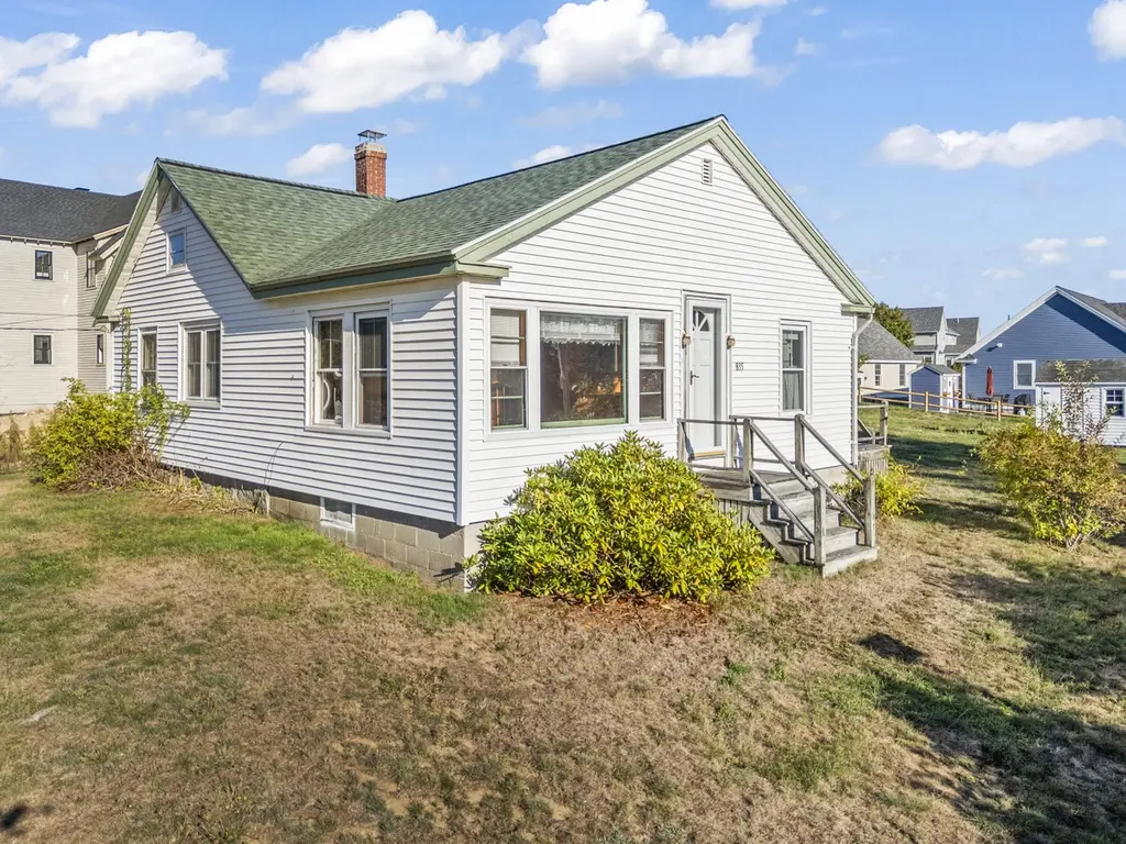 835 Ocean Ave