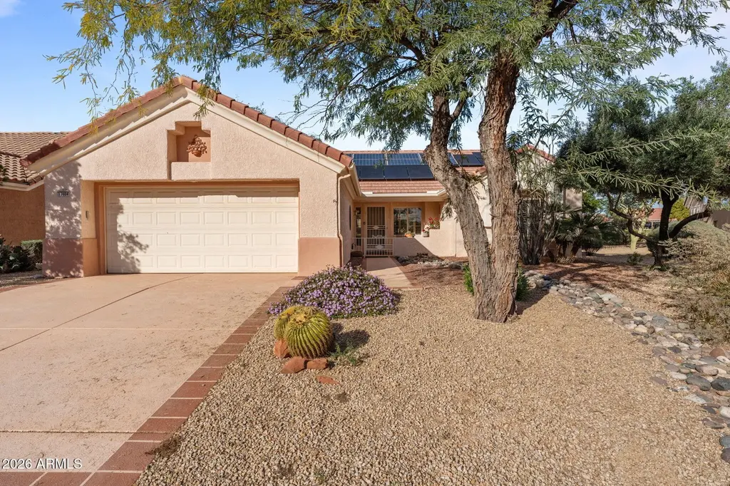 13604 W Robertson Dr