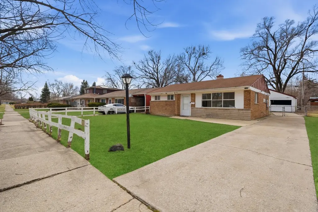1354 Gordon Ave