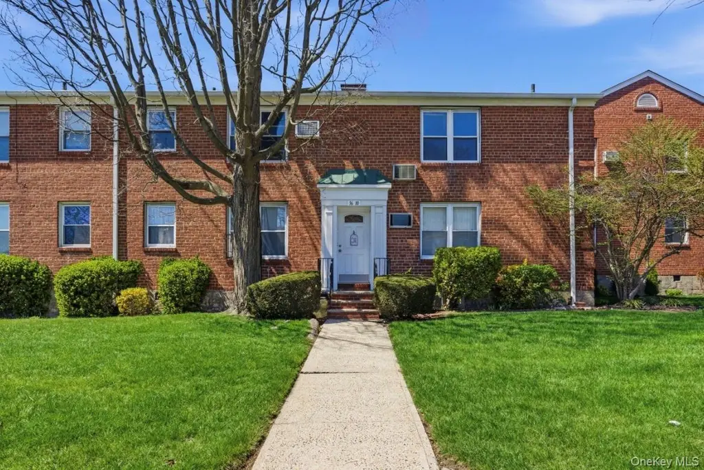 36-10 Utopia Pkwy Unit E4