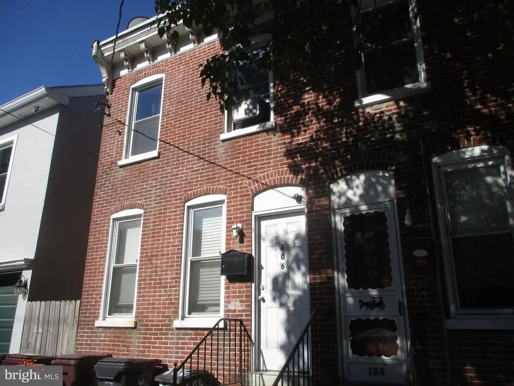 106 Cedar St