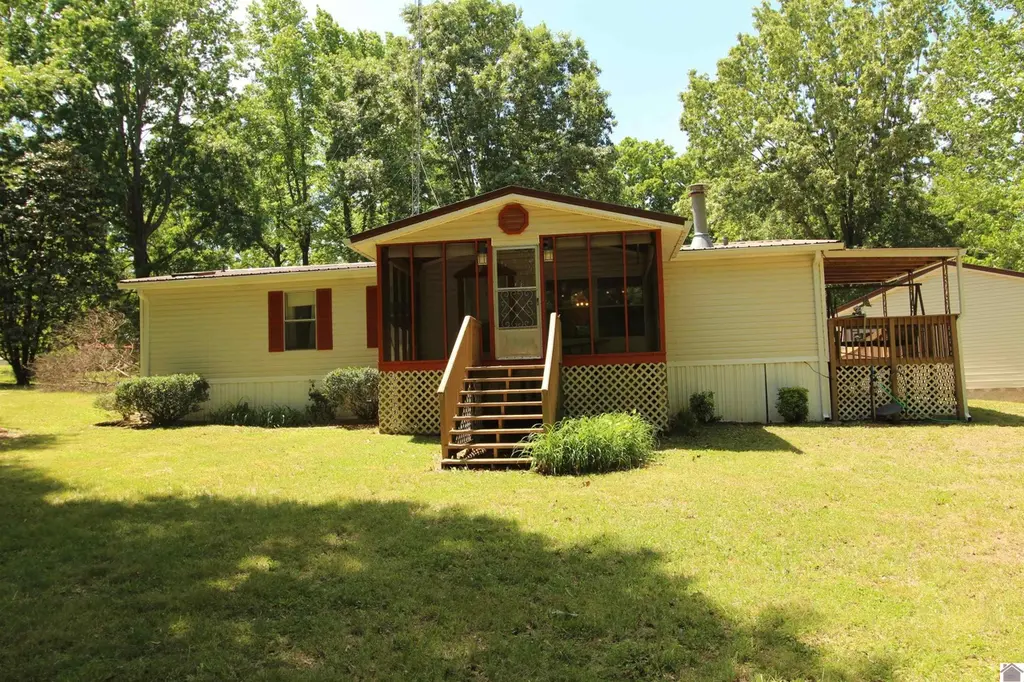 372 Saratoga Heights Rd