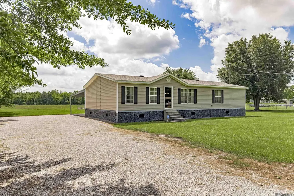 4388 Smith Acres Ln