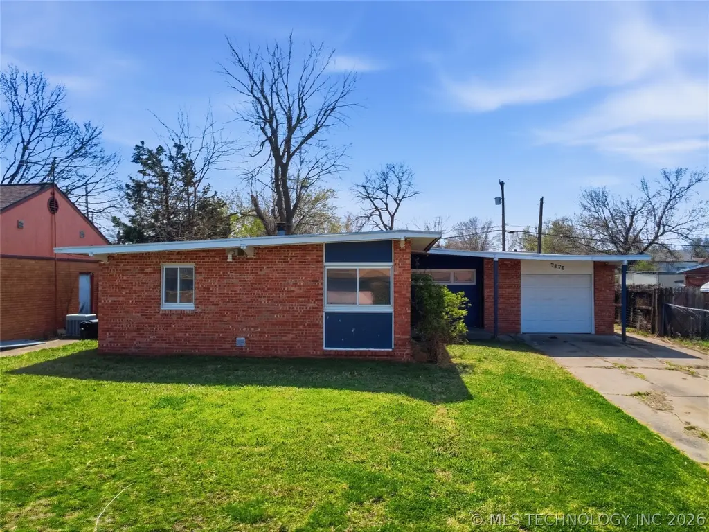 7876 E Latimer Pl