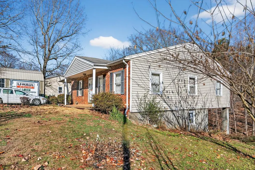109 Robin Ct