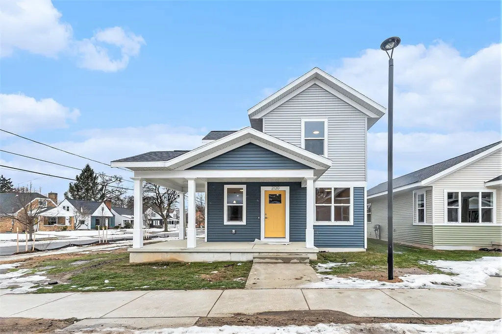 2120 Willard Ave SE