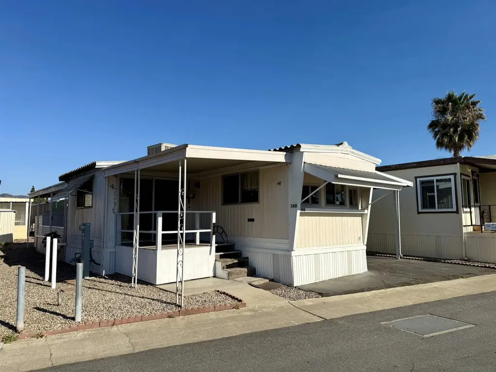 1174 E Main St #148