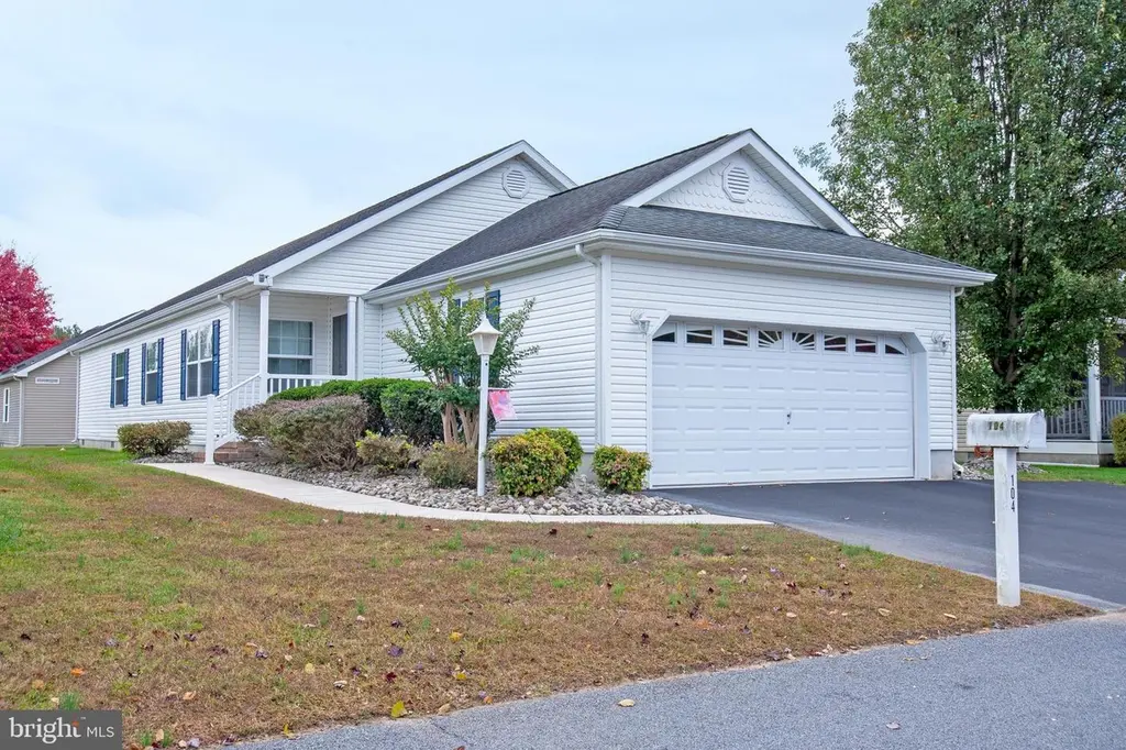 104 Lavender Dr #10