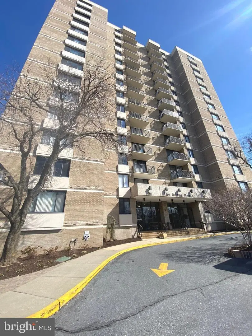 118 Monroe St #709