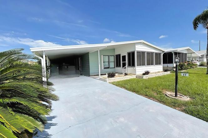 11 Navel Dr