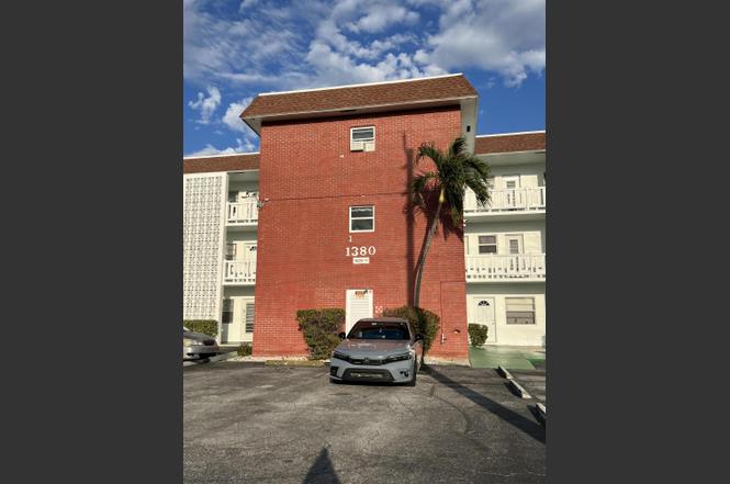 1380 NW 43rd Ter #208