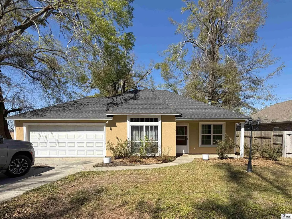 56 Tupelo Dr