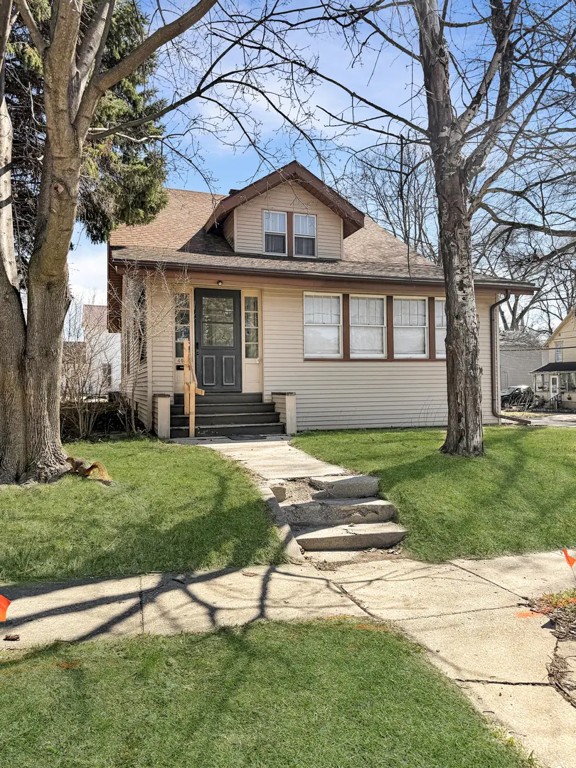 405 N Apple Ave