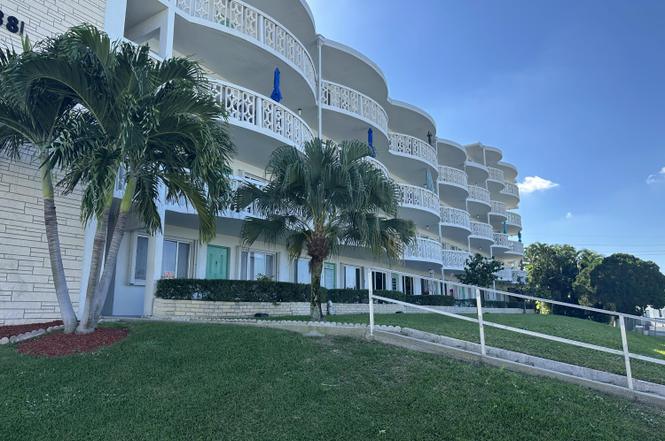 2381 Sunset Ave #216