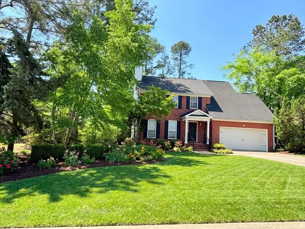 904 Hunting Horn Way