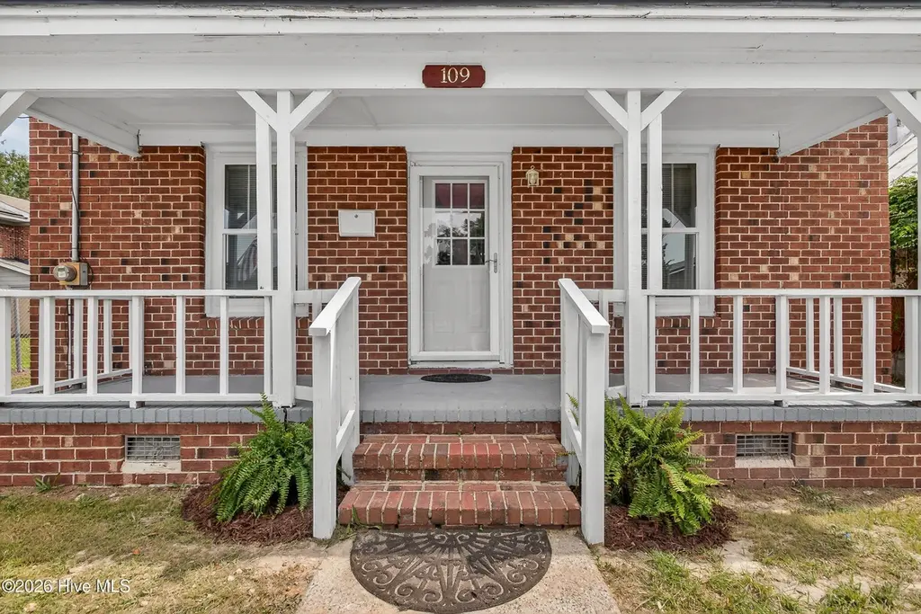 109 E South St