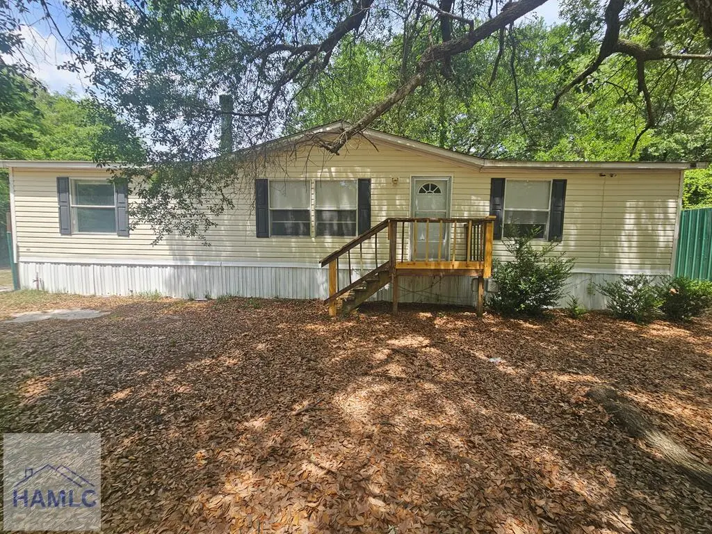 33 Sherwood Forest Drive Frst SE