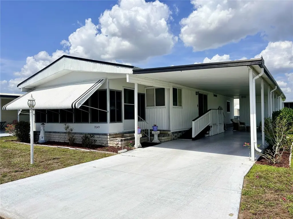 3049 Longview Ln