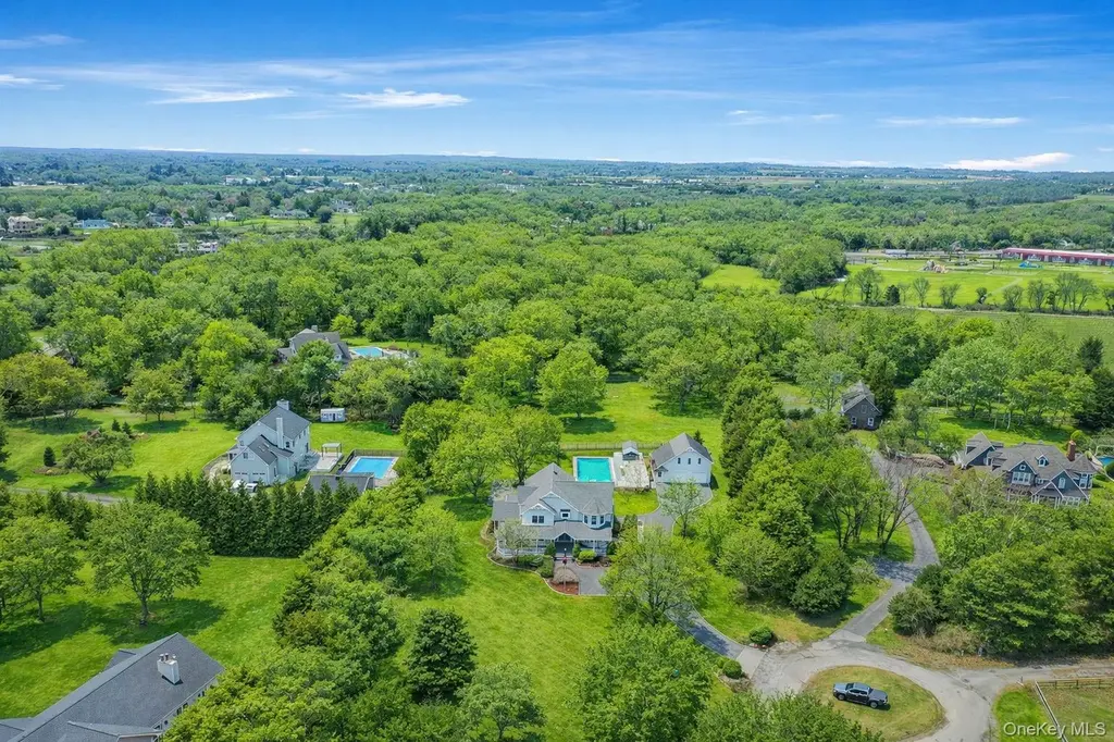 300 Private Rd #8