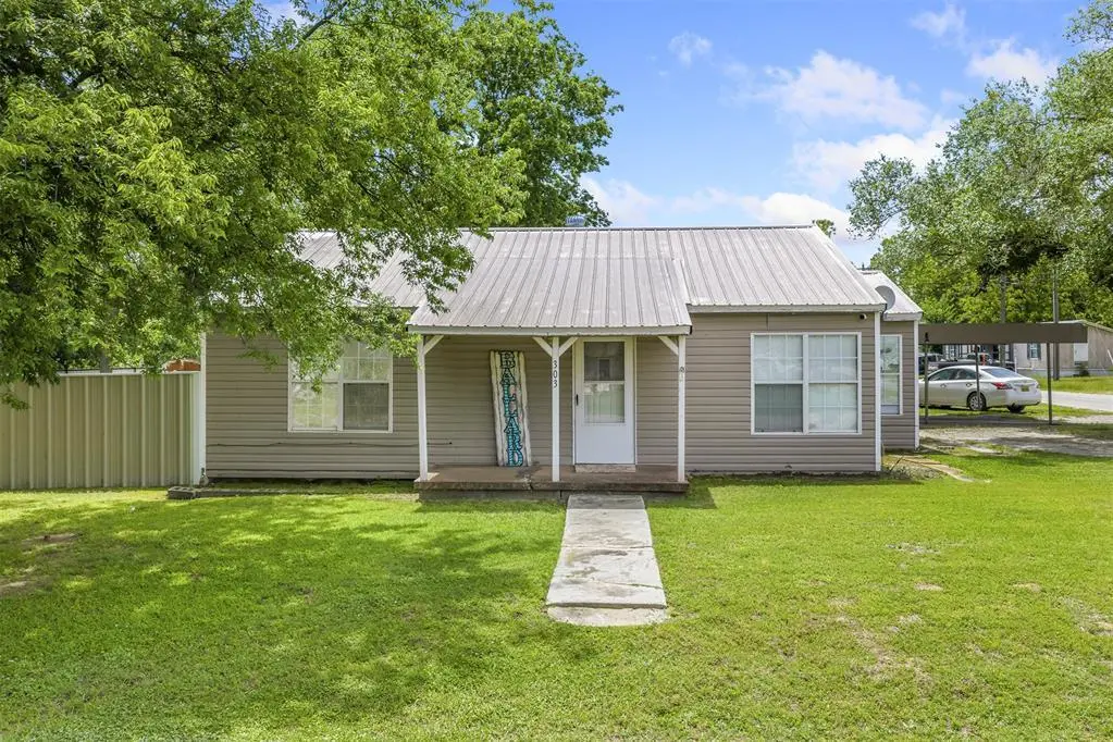 303 E Main St