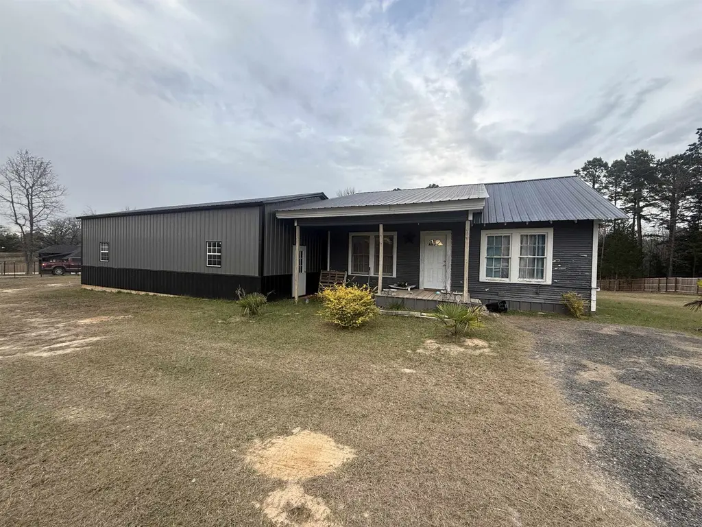 6939 County Road 378