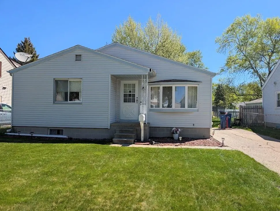 800 Frank St