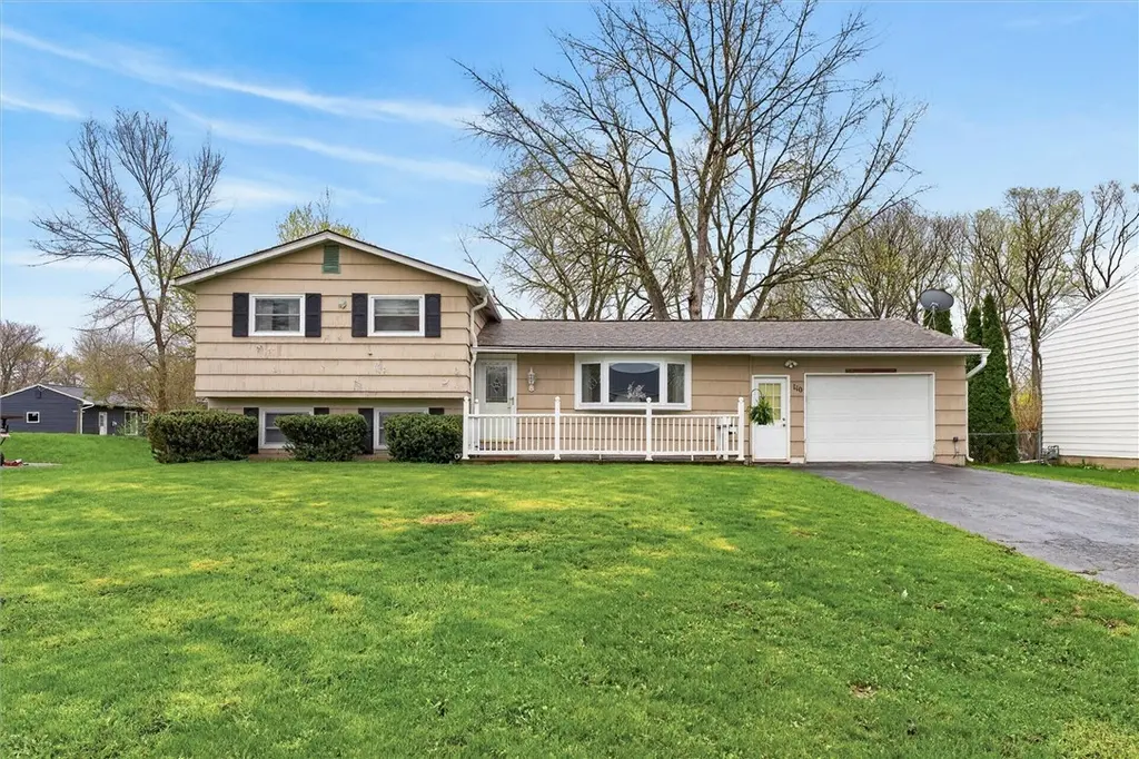 110 Colonnade Dr