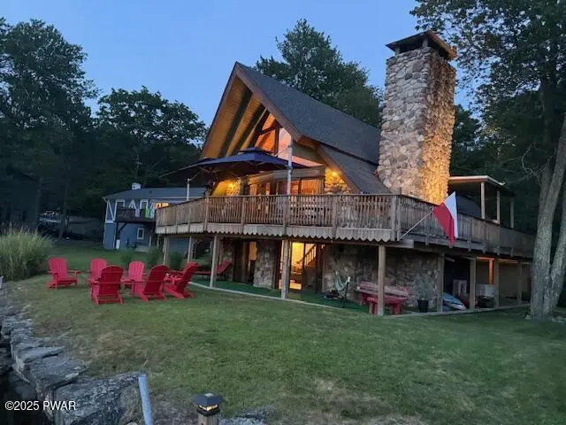 1138 Aquarius Dr