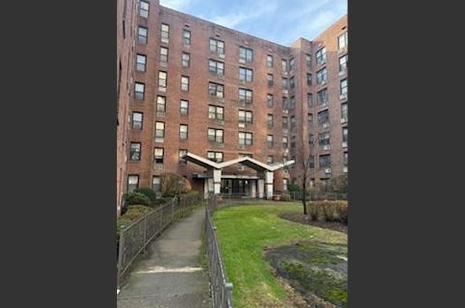 814 Tilden St Unit 4C