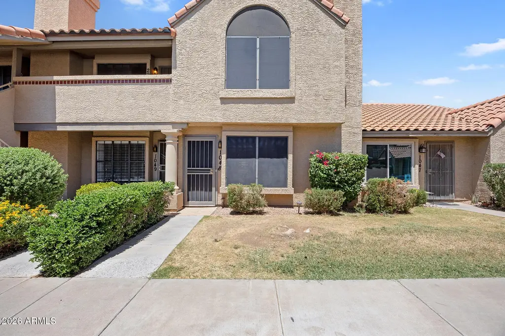5704 E Aire Libre Ave #1048