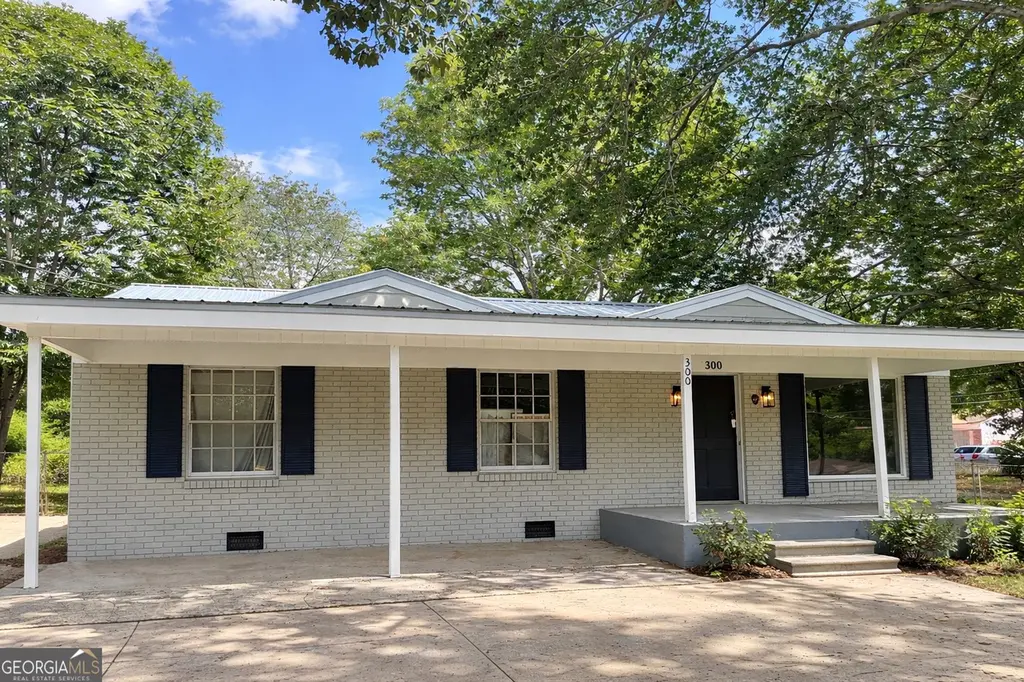 300 Martin Cir
