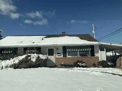 107 Festone Ave