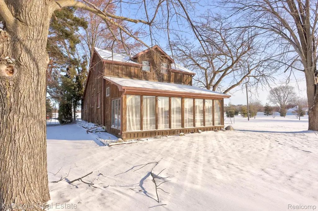 6180 Shattuck Rd