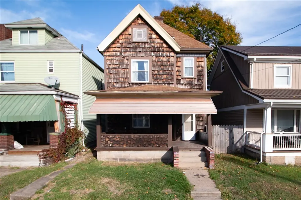 2403 Grandview Ave