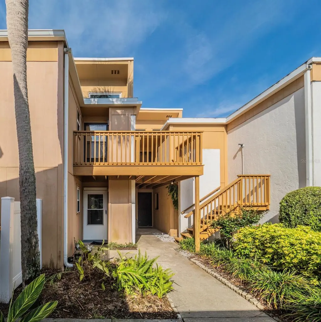 1051 S Highland St Unit 7E