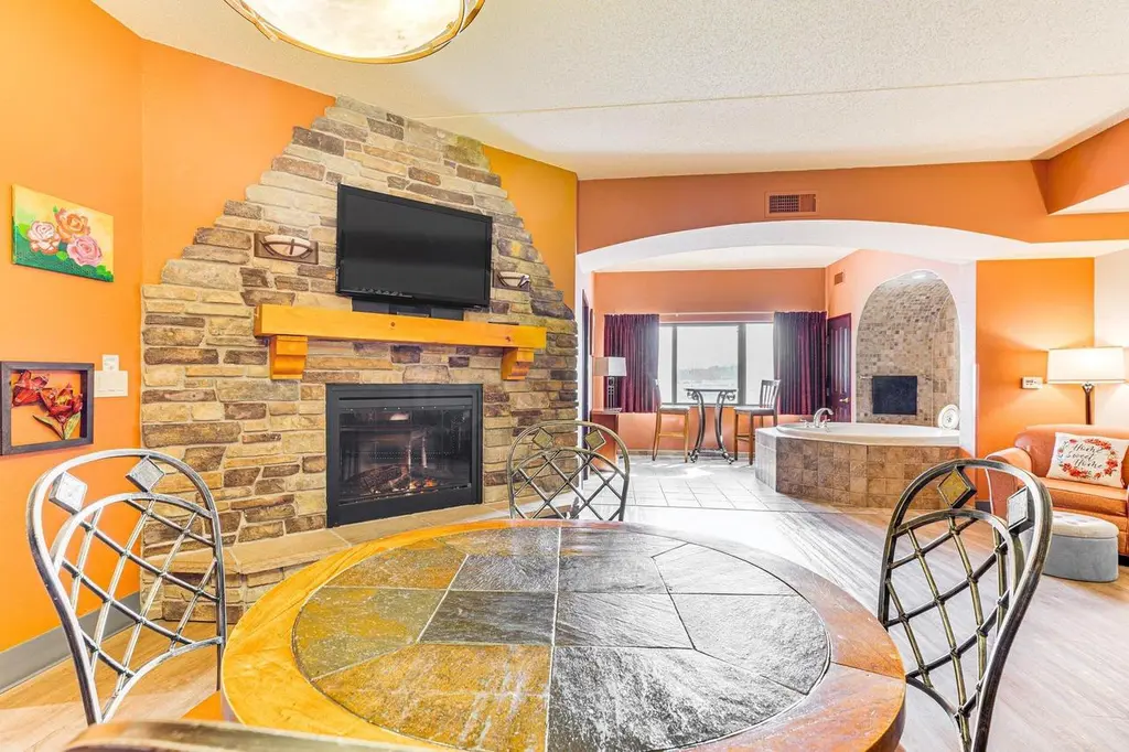 2411 River Rd #2236