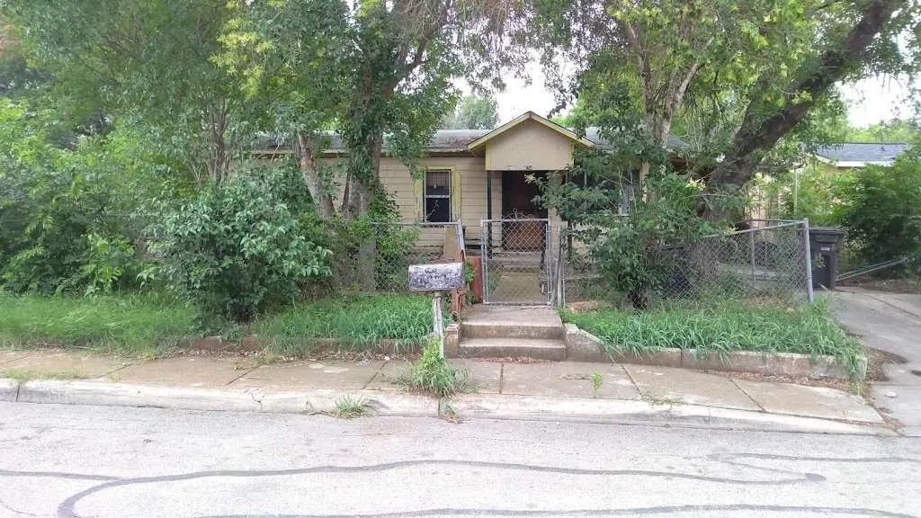 234 Doolittle St