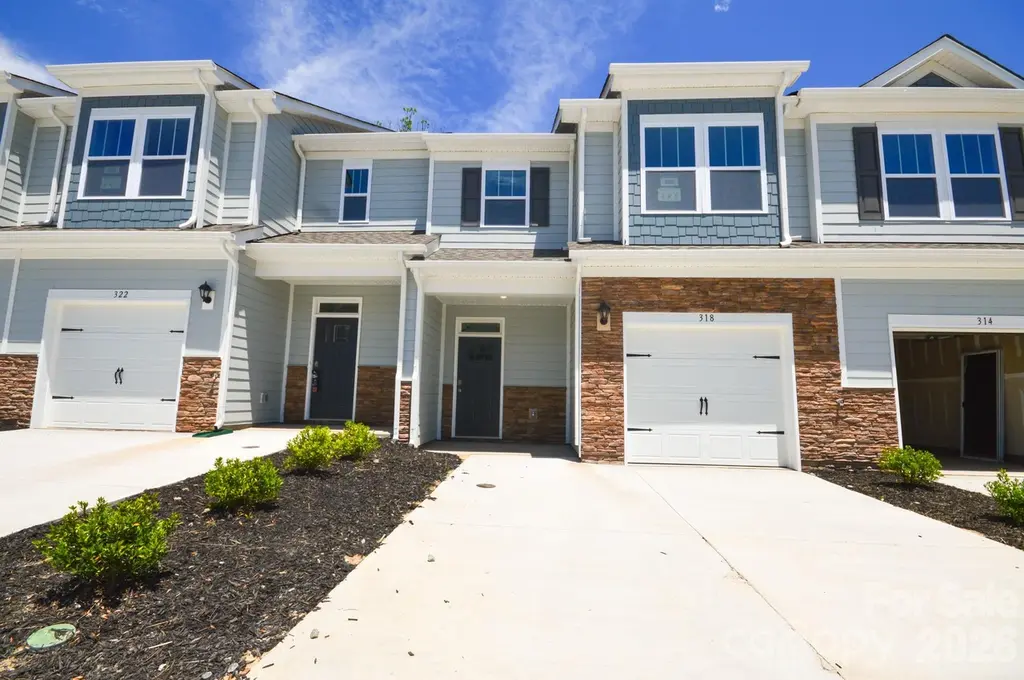 405 Creekview Rd