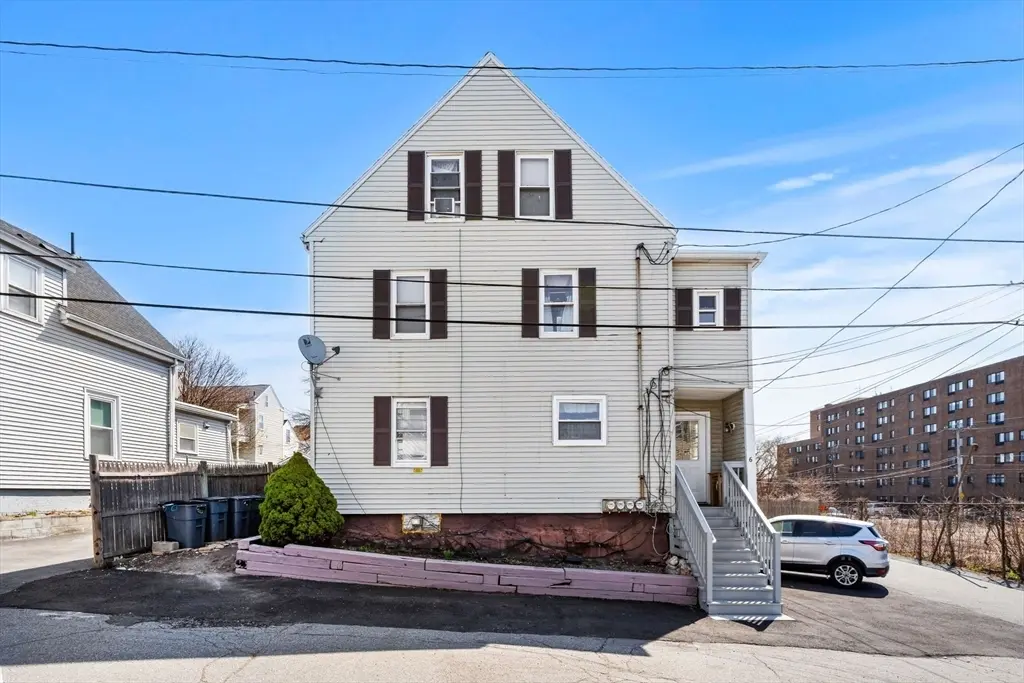 6 Munroe St