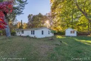 42 Dixon Ave