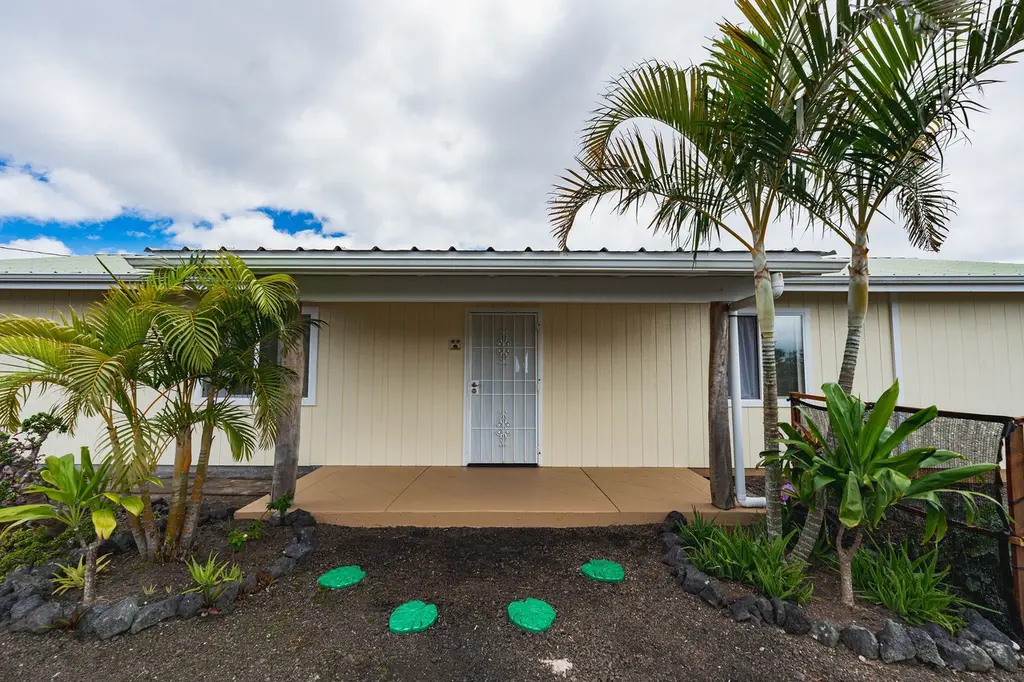 92-8973 Lotus Blossom Ln