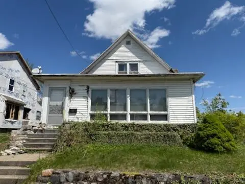 105 Wood St