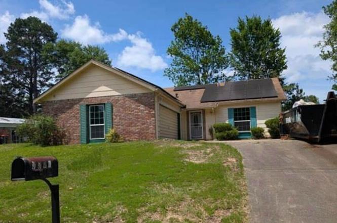 3901 Lincoln Grn