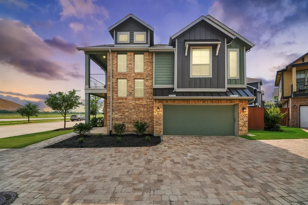 23927 Oriole Valley Trl
