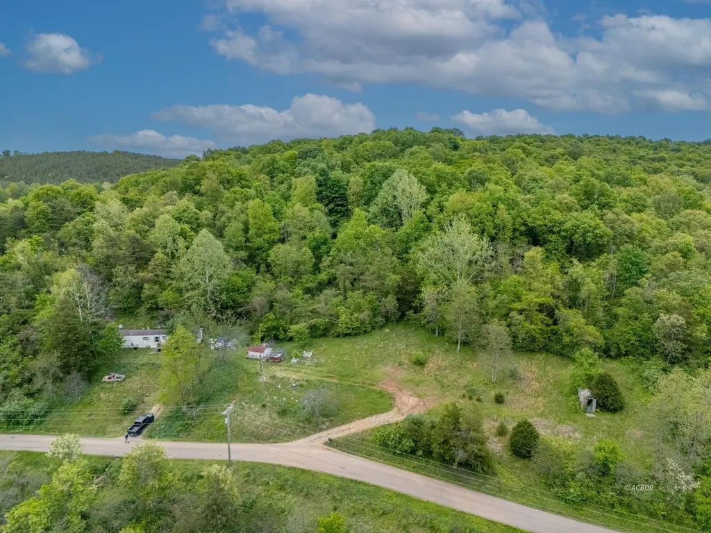 1005 Graham School Rd