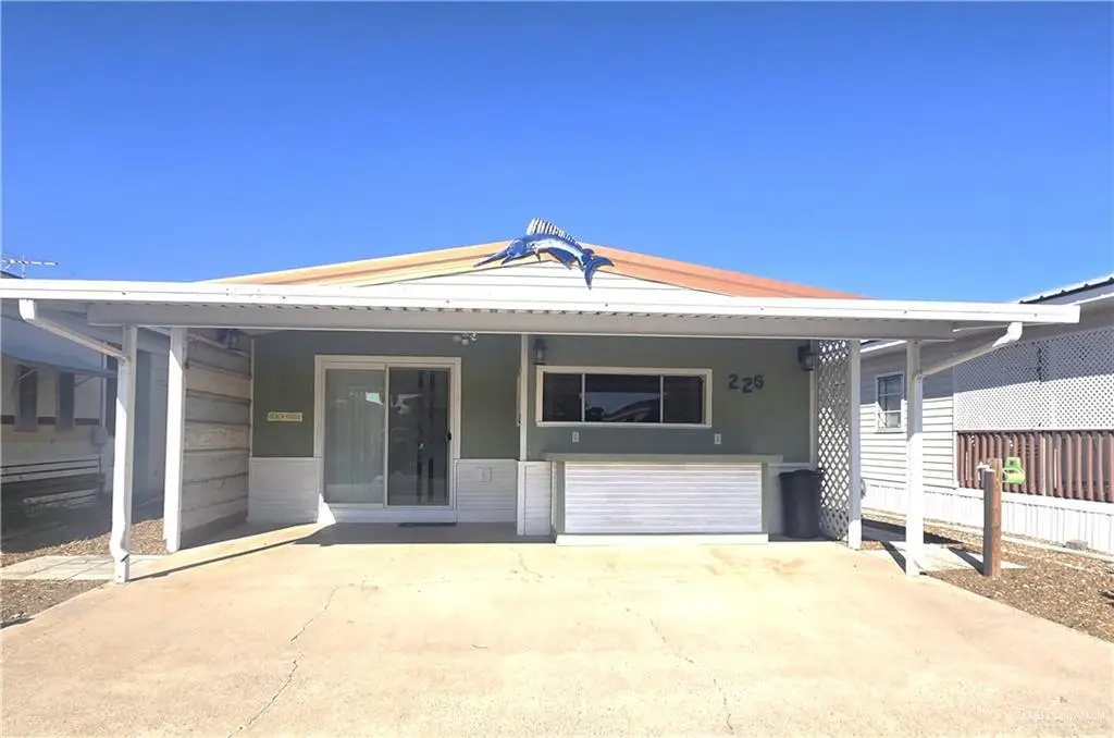 226 Harness Dr