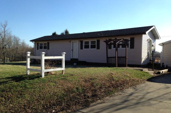 156 E Harmons Ferry Rd