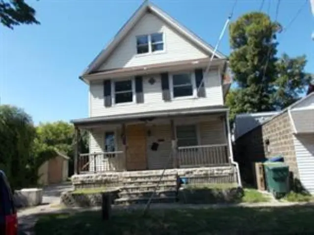 1 Denning St