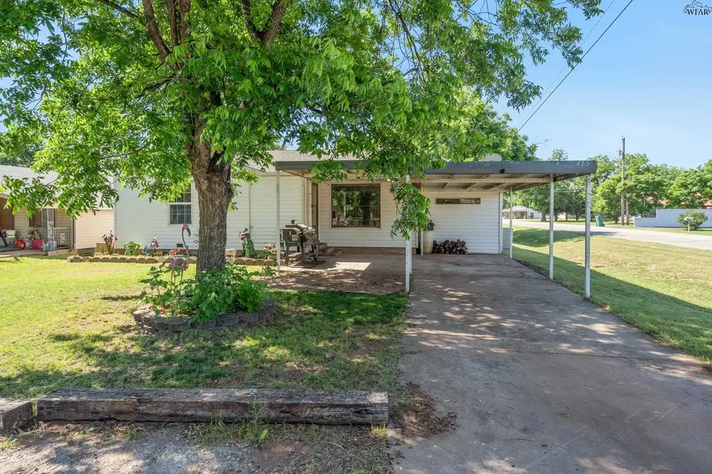 415 W Aldine St