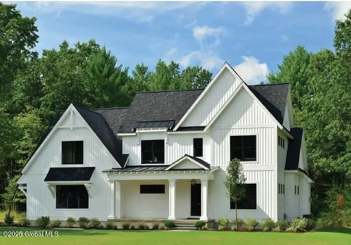 3 Magnolia Ct